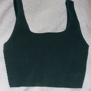 Aritzia Babaton Arjun Sculpt Knit crop top